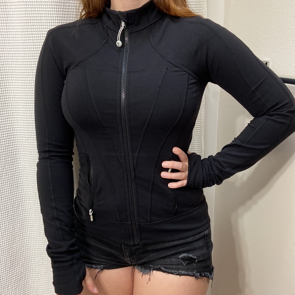 Girl’s ivivva by Lululemon black full zip athletic jacket. Size 14. - Picture 5 of 15